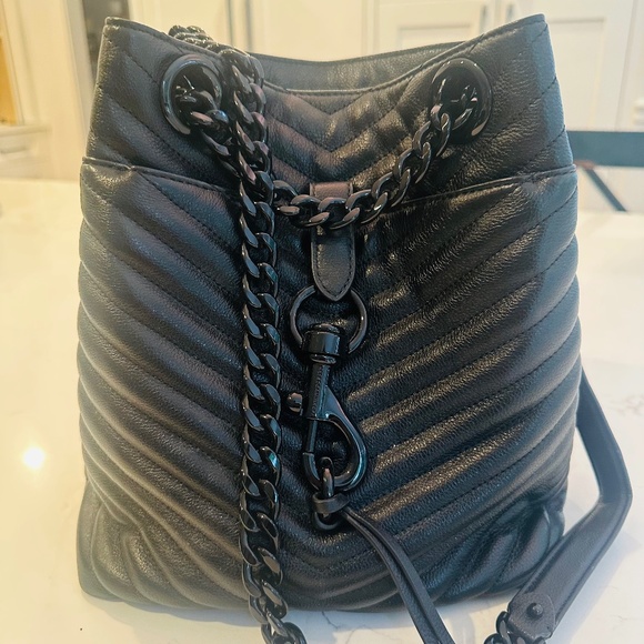 Rebecca Minkoff Edie Bucket Bag. - Picture 1 of 3